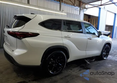 2024 Toyota Highlander Le из США, поврежденный, VIN 5TDKDRAH2RS533662